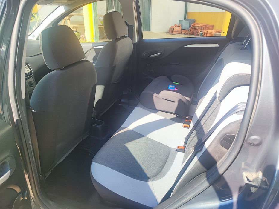 Fiat Punto — fotografia 8