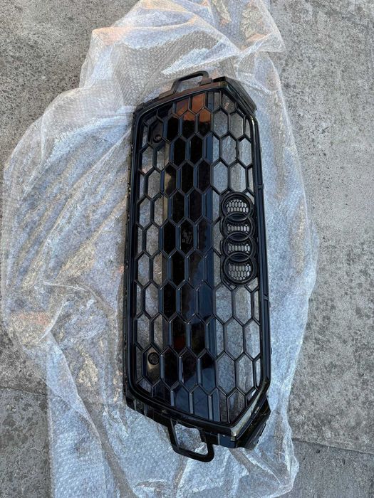 Решітка радіатора Audi A5 / S5 (B9 - F5) 2019-2025 Black (Оригінальна)
