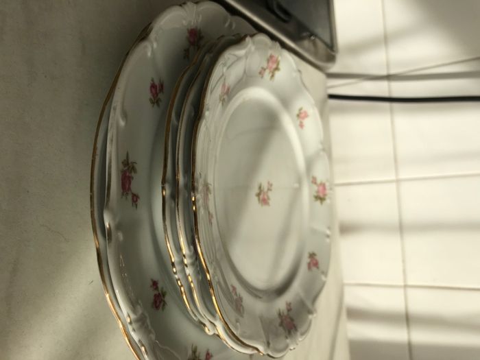 Porcelanę bawarską Bareuther sprzedam zestaw obiadowy