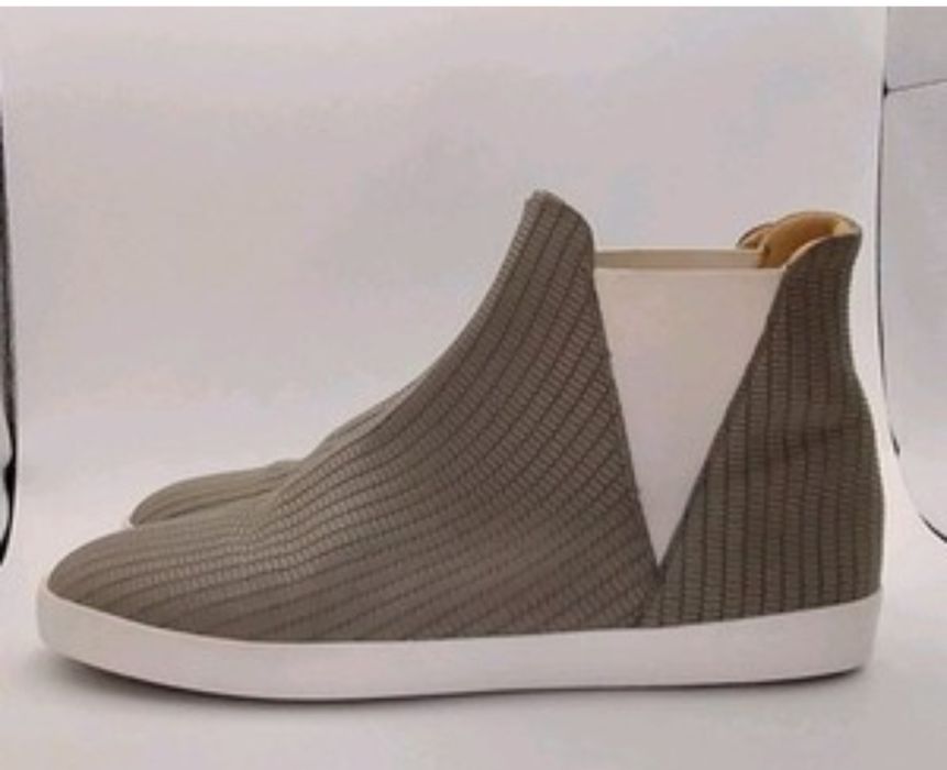 Взуття фірмове L.K.Bennett осінь.