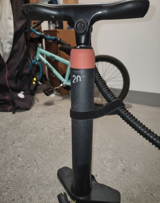 Bomba decathlon para Sup/kite 20 psi