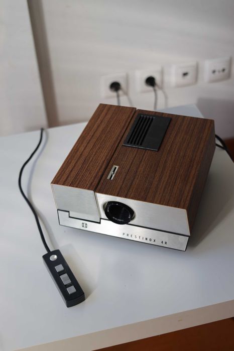 Projetor de slides Prestinox 4R