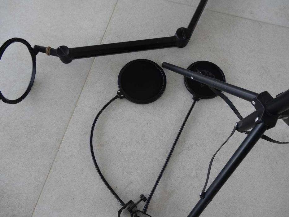 2 Microfones SENNHEISER SKM4031 sem fio e material de som