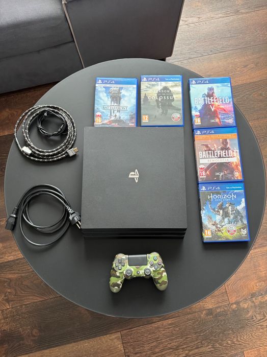 Konsola PS4 PRO 1TB używana 1 pad moro