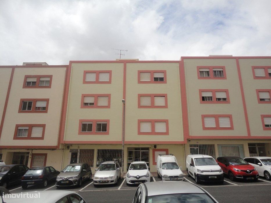 Apartamento em Sintra, Rio de Mouro — Rio de Mouro, Lisboa