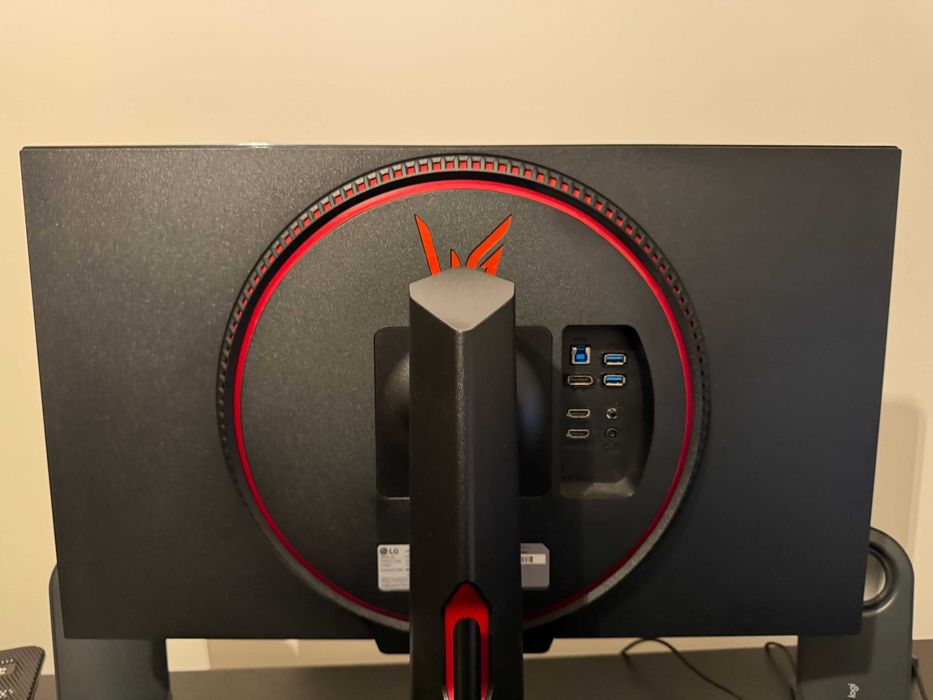 Monitor Gaming LG 27GP850-B (27'' - 1 ms - 165 Hz - AMD FreeSync Premium)