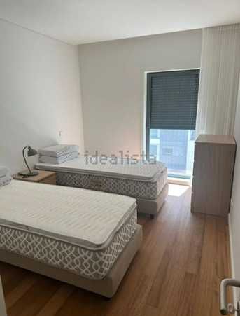 Arrendamento de apartamento t2 na Rua Fernando Lanhas, 101