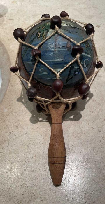 Maraca Cubana vintage, peça artesanal em madeira