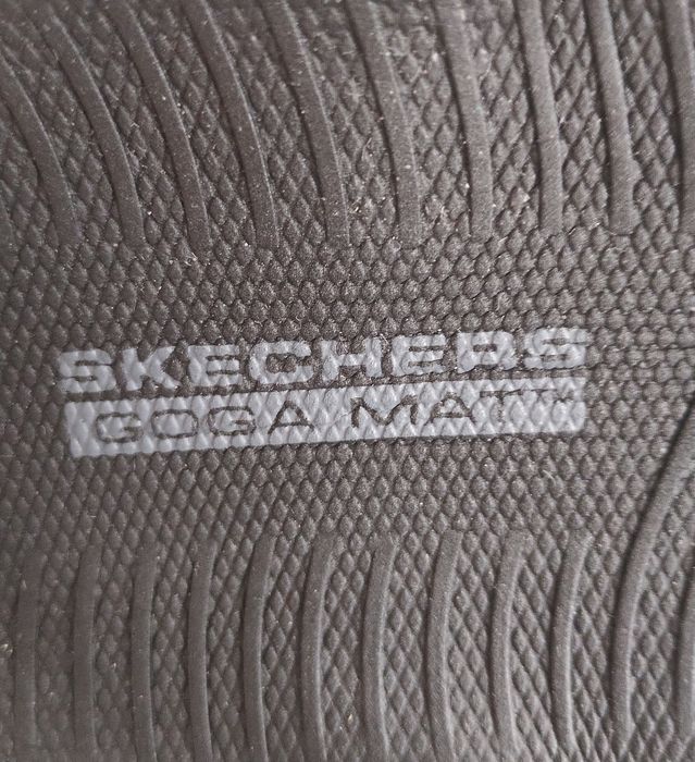 Оригінальн новіі фірмові сандалі Skechers, розмір 40