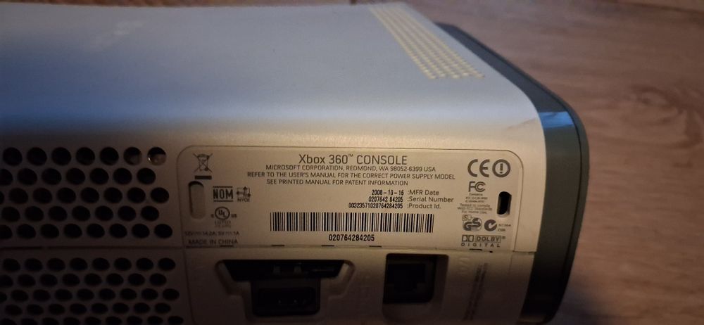 Xbox 360 60gb 3 pady + kinect