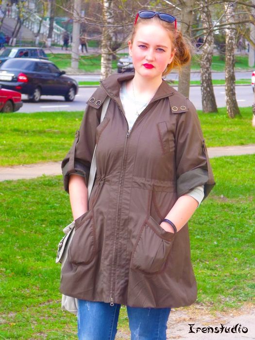 Продам стильний плащ