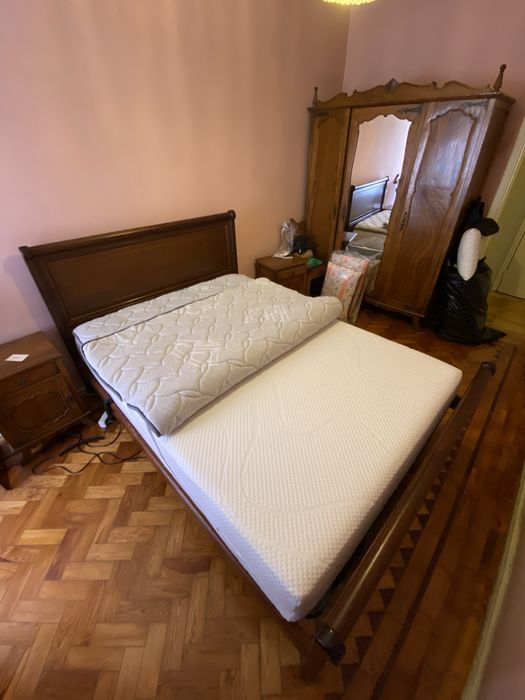 Cama de casal em madeira, ortopedica com colchão e topper com comando