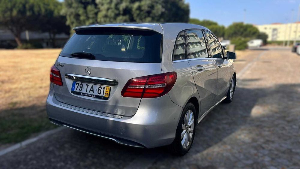 Mercedes B 200 d Caixa automática  Muito bom estado