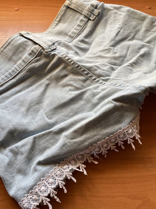 Шорти на літо жіночі