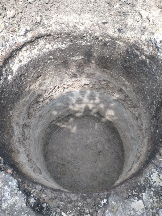 Все виды земляных работ под ключ! Копка траншеи,сливных ям,корчуем пни ...