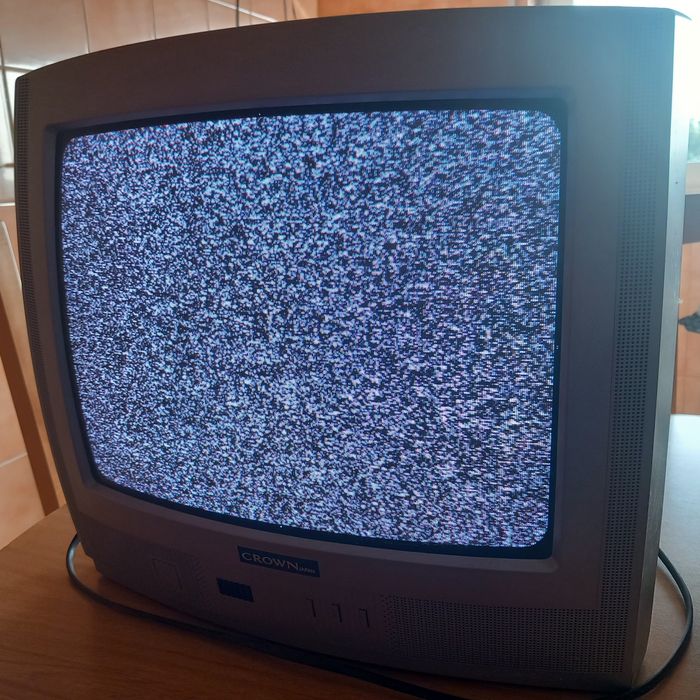 CROWN  CRT de 14 polegadas