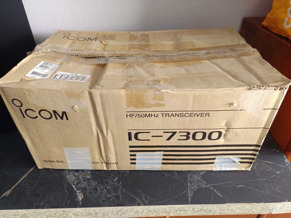 ICOM IC-7000 - Radioamador
