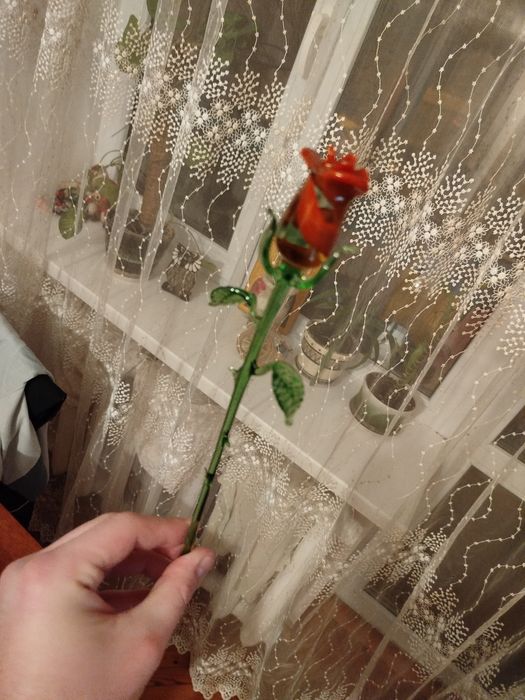 Сккляні квіті подарок який ніколи не завяне