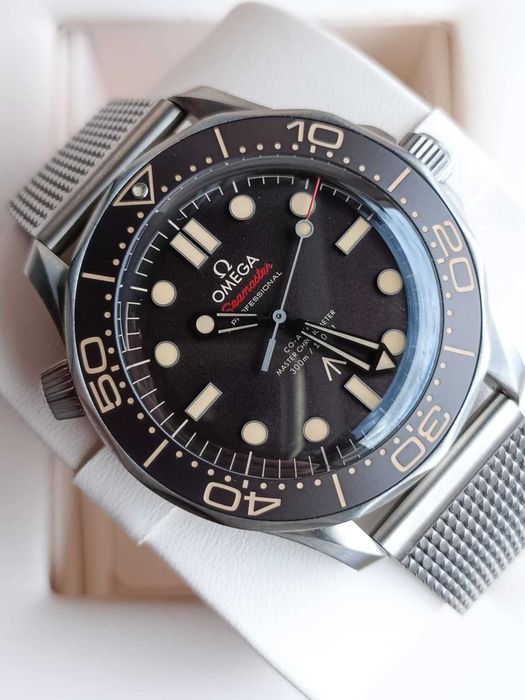 Omega Seamaster Diver 300M James Bond No Time To Die 2025