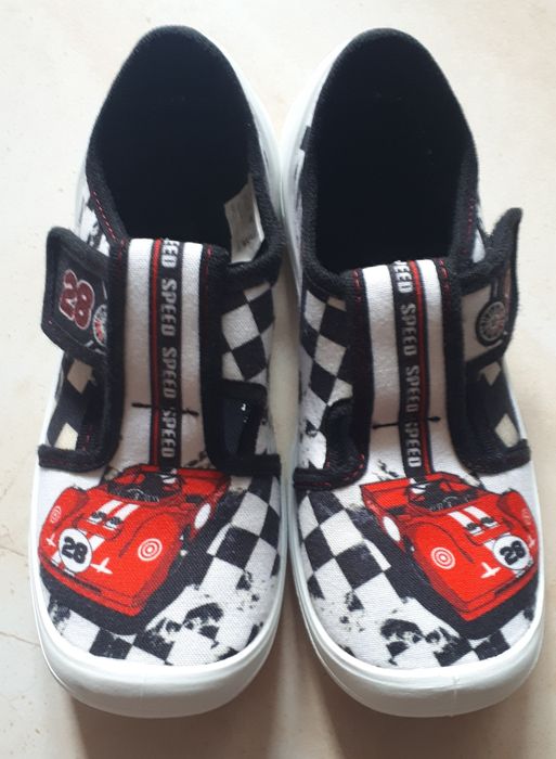 Kapcie chłopięce r.32