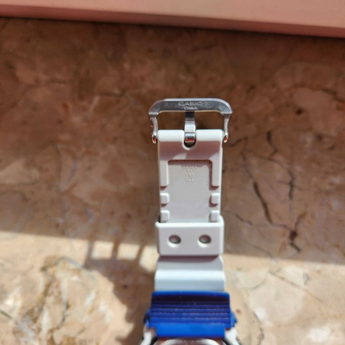 Zegarek Męski G-SHOCK Casio Cool Wave Kolor biały wpadający w szary
