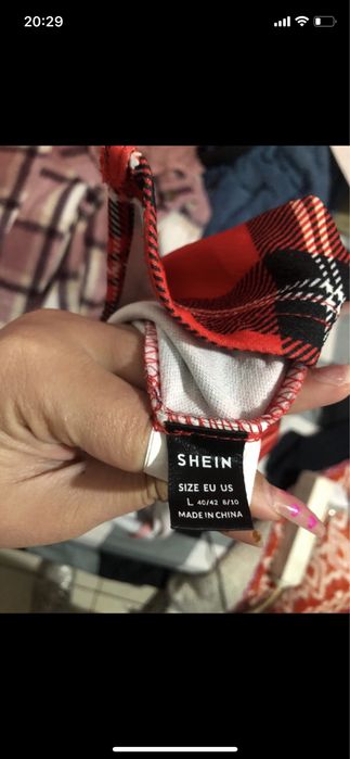 Vestido vermelho da Shein