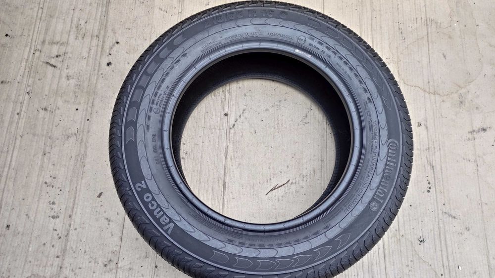 шини 215/65R16C. Continental. нові