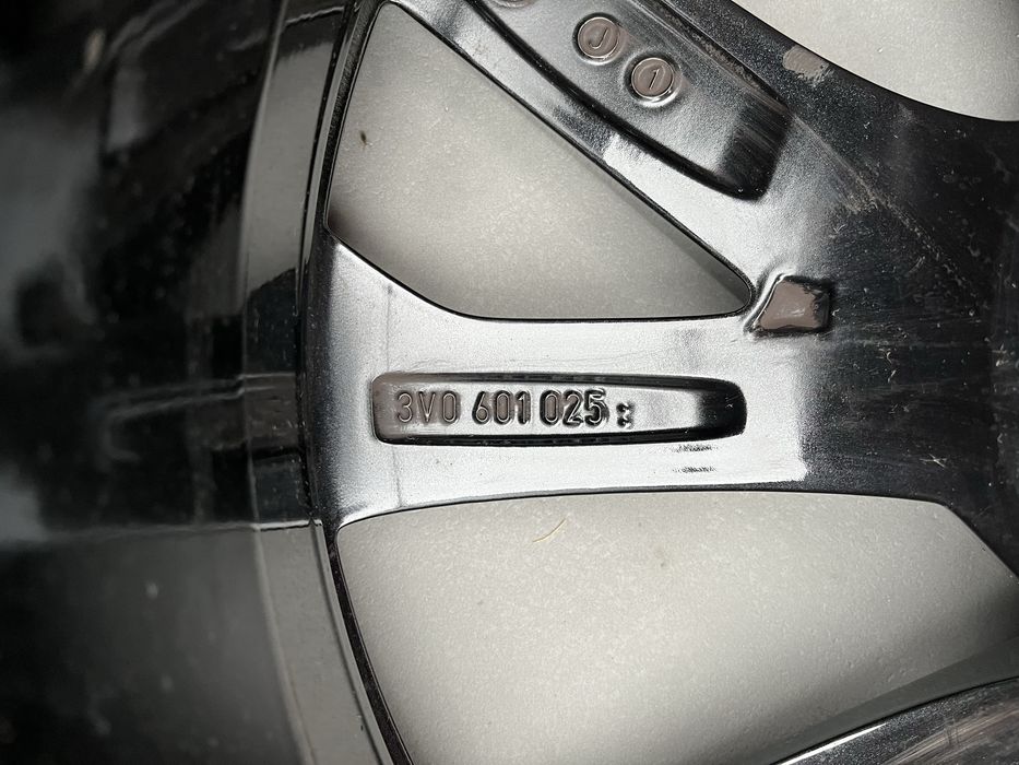 Felga aluminiowa Vega 18" Superb III