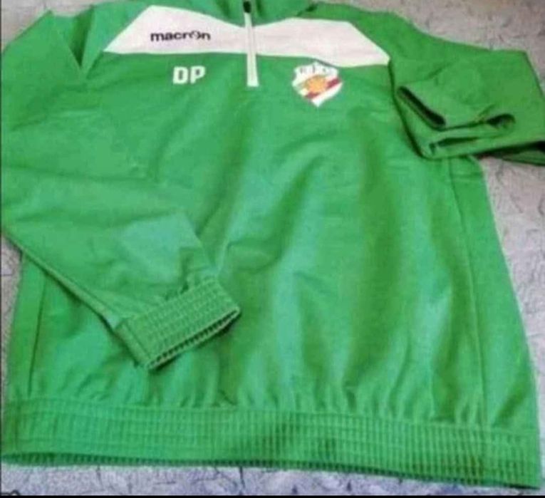 Fatos de treino da Macron e Zeus