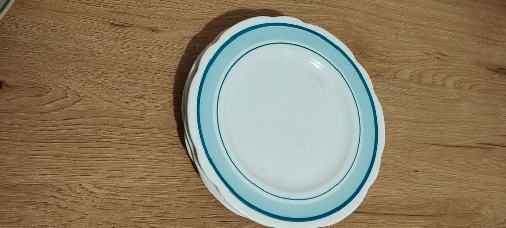 Talerze z zielonym wzorem, Ćmielów PRL