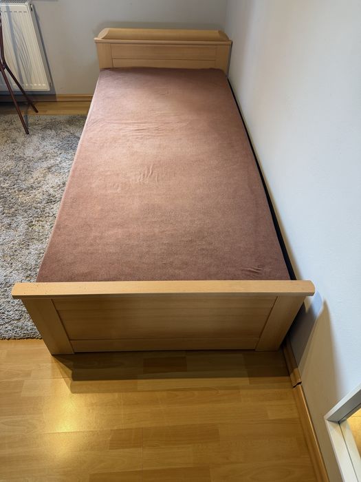 Łóżko tapczan z pojemnikiem na posciel 90x200