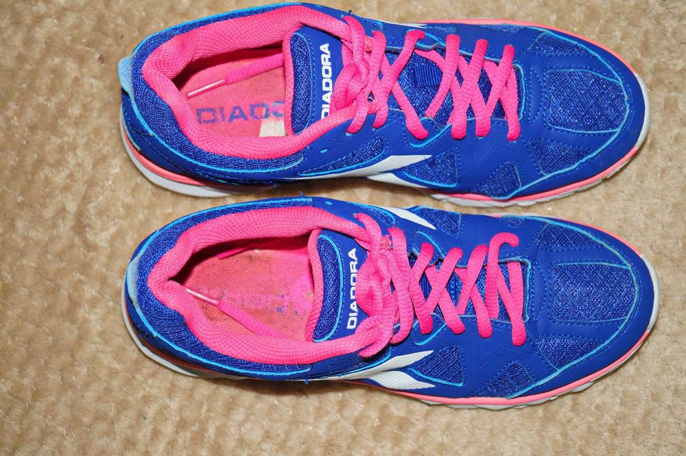 Кроссовки Diadora. Размер 37-38, стелька 24,5