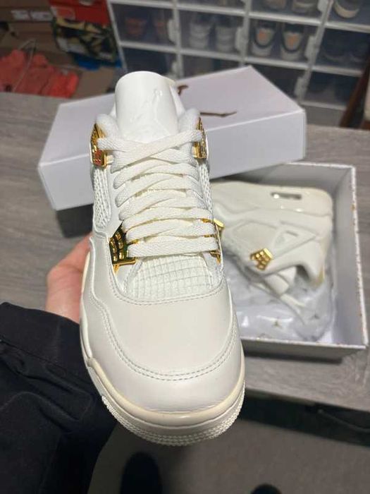Jordan 4 Retro Metallic Gold R.41