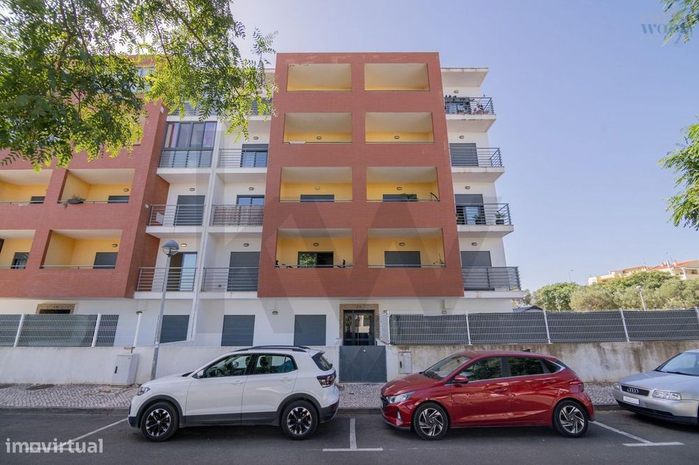Um fantástico apartamento t2 de rés do chão, com terraço e logradouro