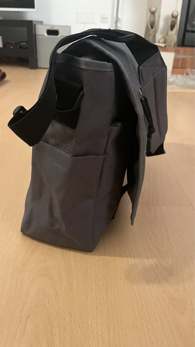 Gray crossbody bag64281518248065121