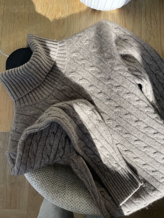 Кашемір вовна светр гольф S стиль old money cos