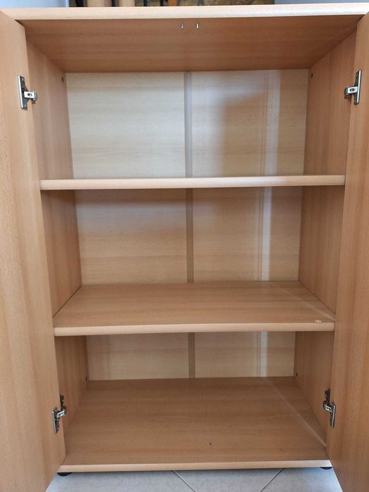 Mobilia usada e em bom estado