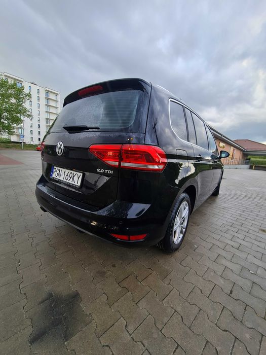 VW TOURAN FULL LED kamera hak panorama 2.0 150km automat