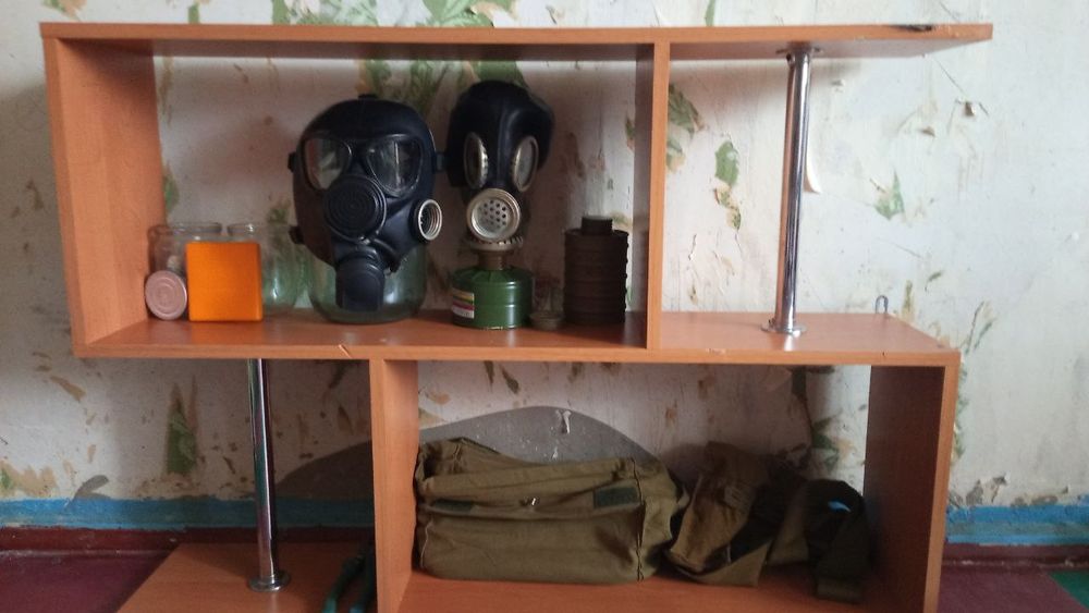 Продам або обіняю колекцію противогазів