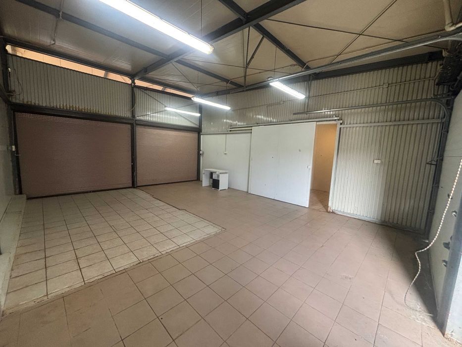 BOX handlowy 72 m² – Rynek Zjazdowa – przygotowane pod chłodnię