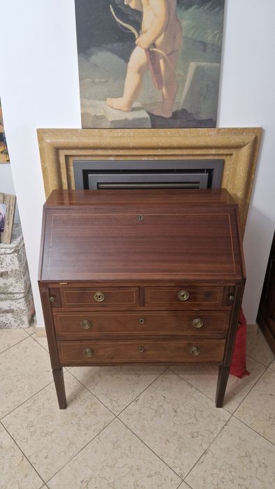 Escravaninha de madeira