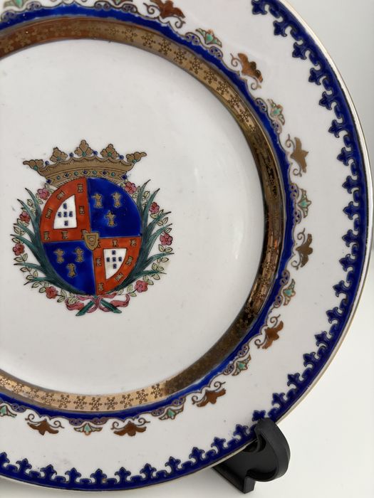 Prato de porcelana de exportação Qianlong da Dinastia Qing