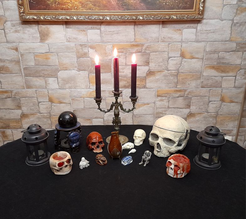 Сувенир подсвечник шкатулка череп скарабей аромалампа и пр