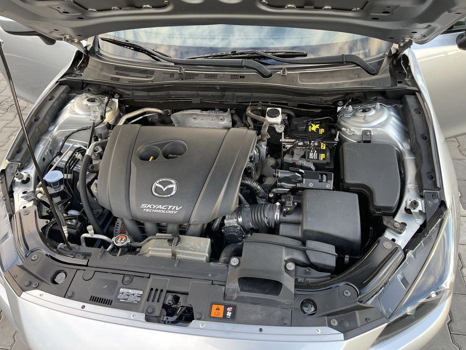 Mazda 3 2018 • 2.0 • Автомат • USA