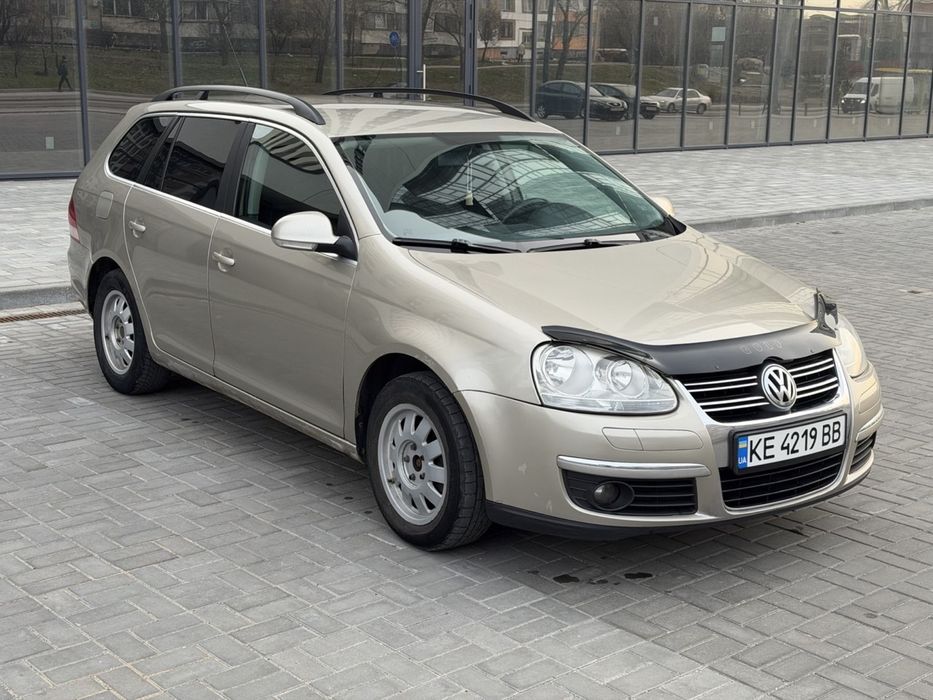 VW Гольф 5 Автомат 2л