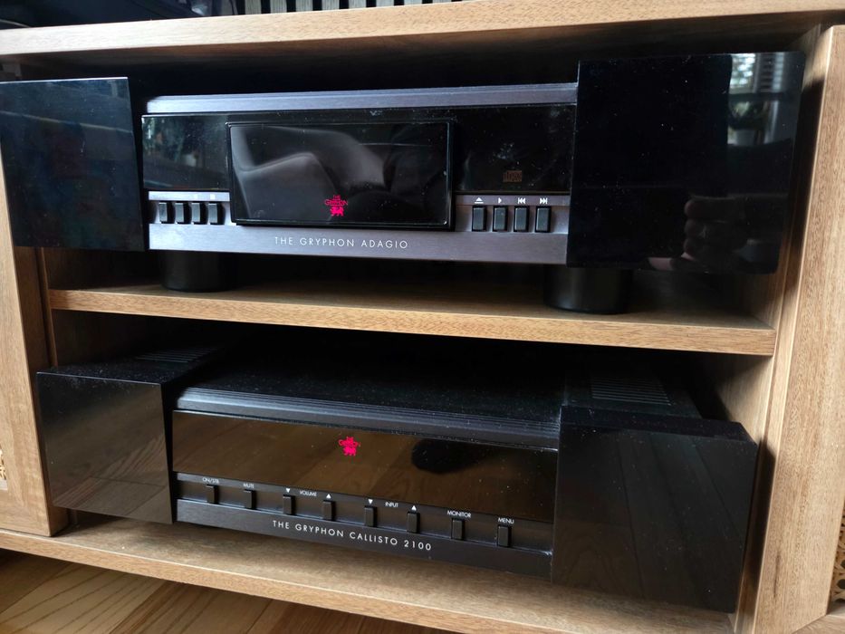 Gryphon Callisto 2100 , Gryphon Adagio