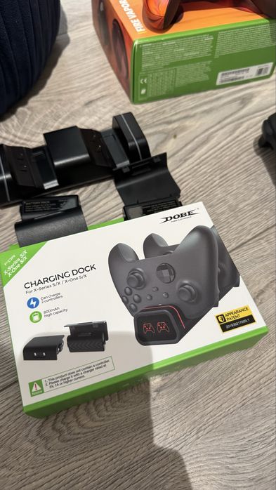 Комплект Xbox Series X 1TB + 2 геймпади (Fire Vapor) + Зарядна станція DOBE