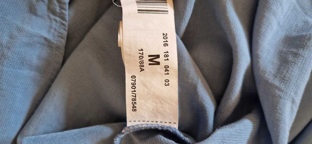 Niebieski top Stradivarius rozmiar M wycięcie na plecach łezka