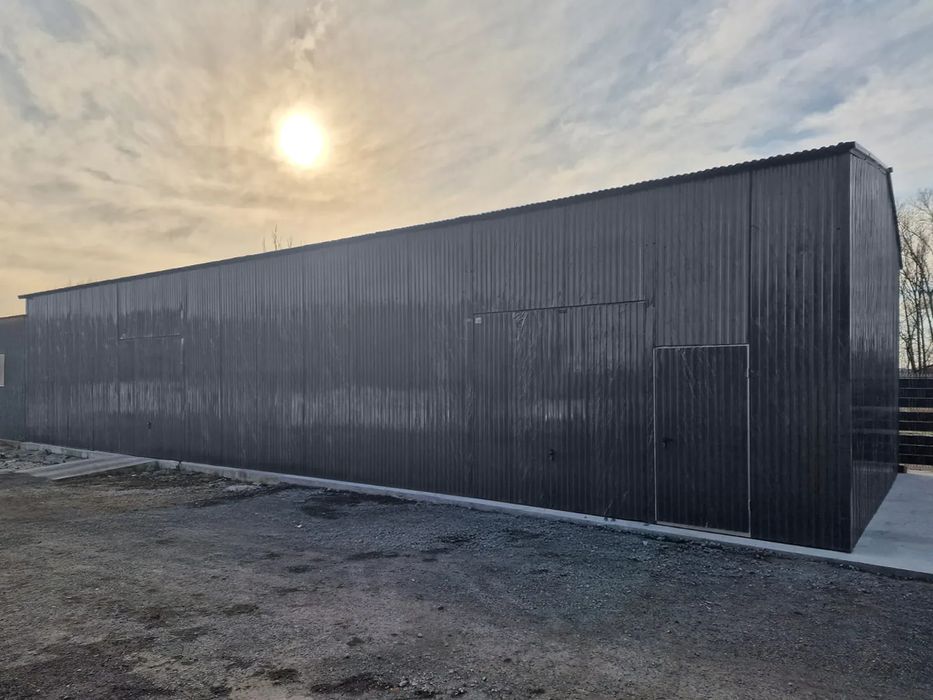 Hala magazyn wiata 20x8 brama garażowa dwuskrzydłowa