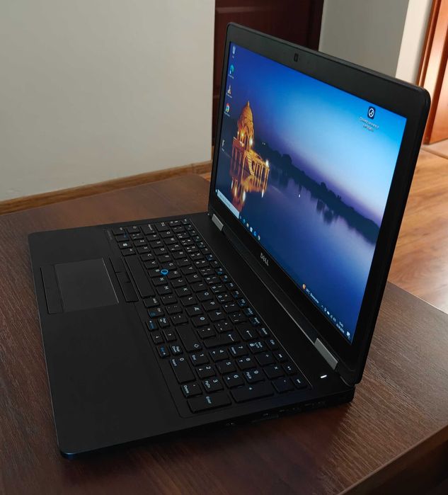 Dell E5570 15,6"FullHD/Intel i5/SSD